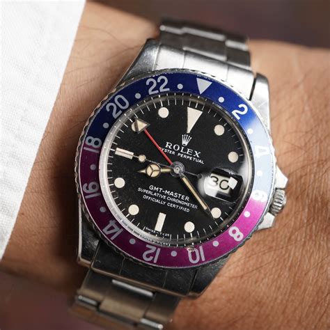 Rolex fuchsia gmt serial number